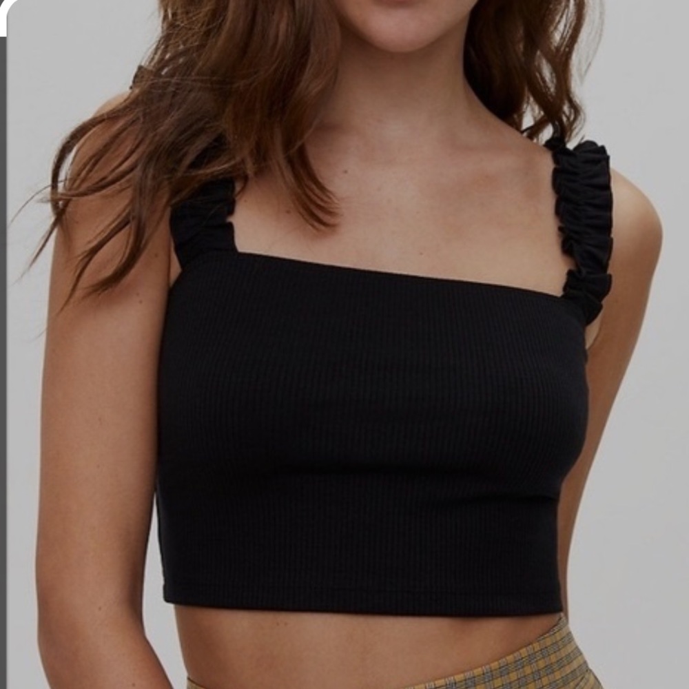 NWOT Aritzia Sunday Best Firecracker Black cropped ruffle strap top Small